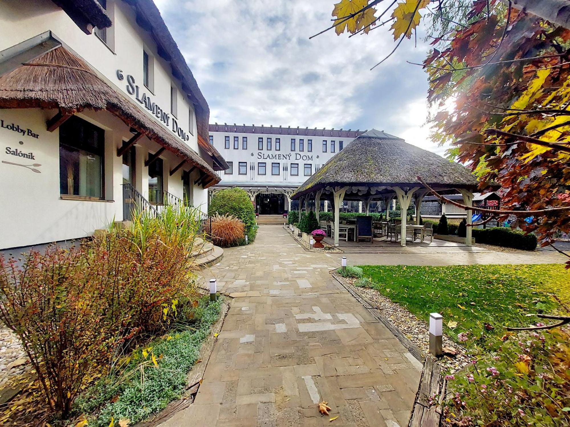 Hotel Slameny Dom & Spa Malá Ida Екстериор снимка