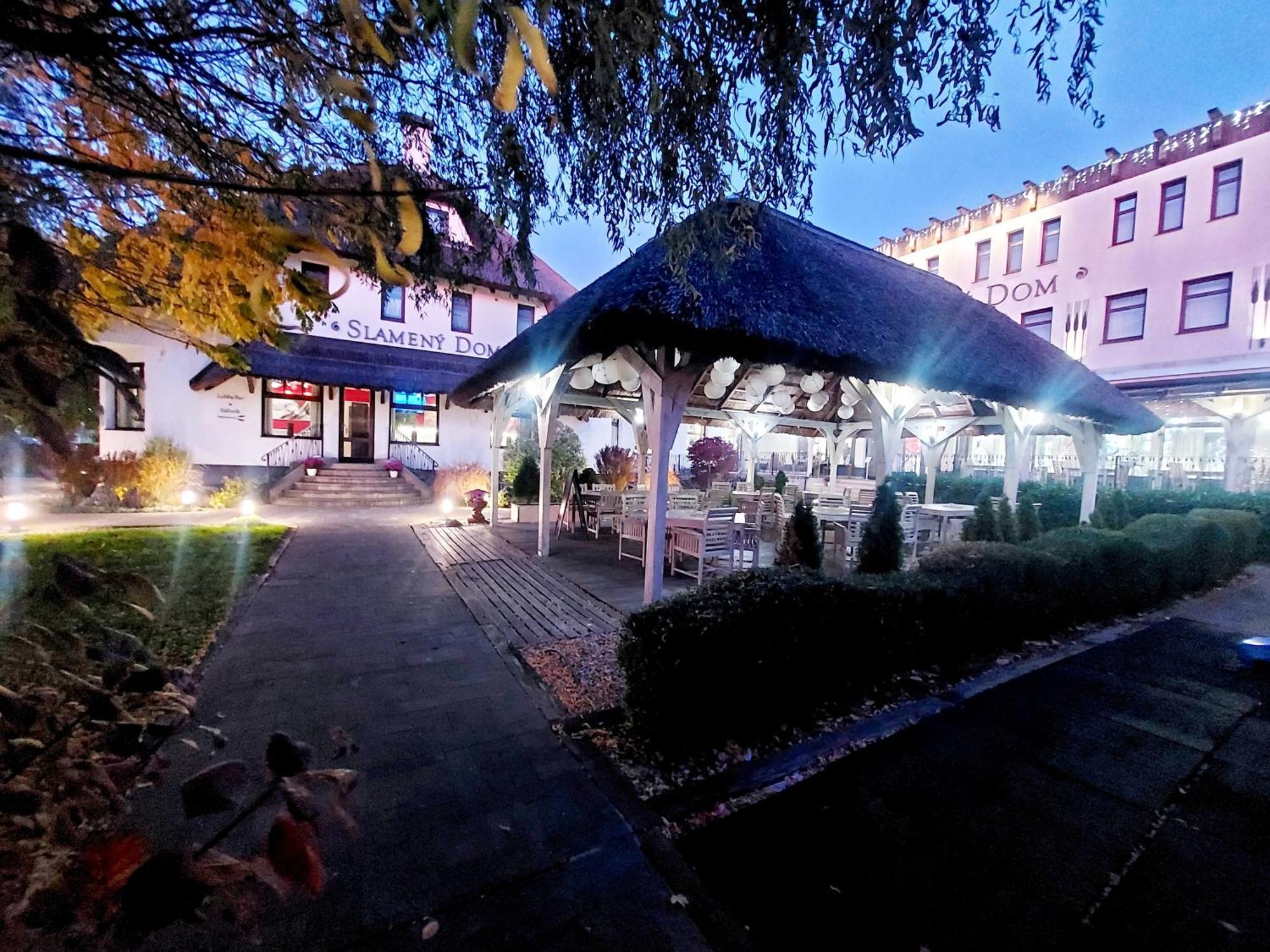 Hotel Slameny Dom & Spa Malá Ida Екстериор снимка