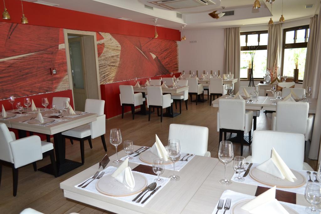 Hotel Slameny Dom & Spa Malá Ida Екстериор снимка